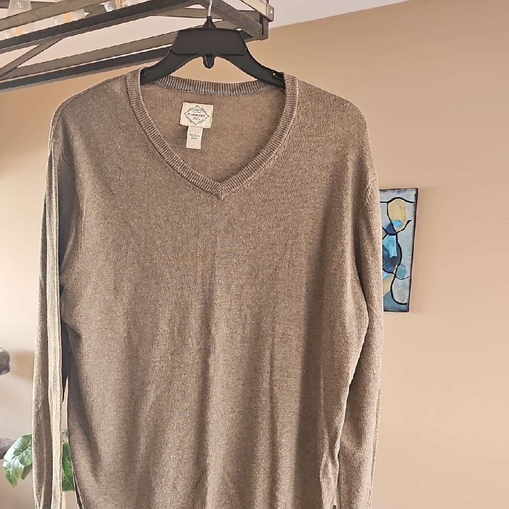 TWO St JOHN'S BAY Men's V-Neck Sweaters- Green & Taupe XL